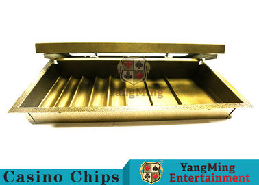 comprare Il casinò ha dedicato una mazza Chip Case Single Lock Gold di 1 strato colora Chips Set Float Classic Style con la copertura trasparente fabbricazione online